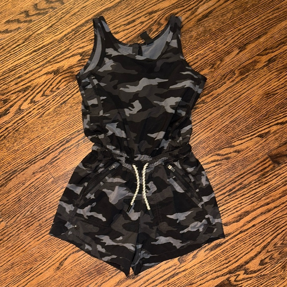 Athleta Girl size S/7 GUC black camo romper